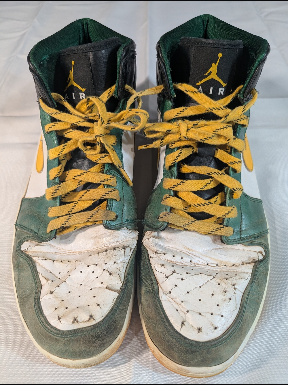 Nike Air Jordan High-Top Sneakers in Green, White & Yellow
